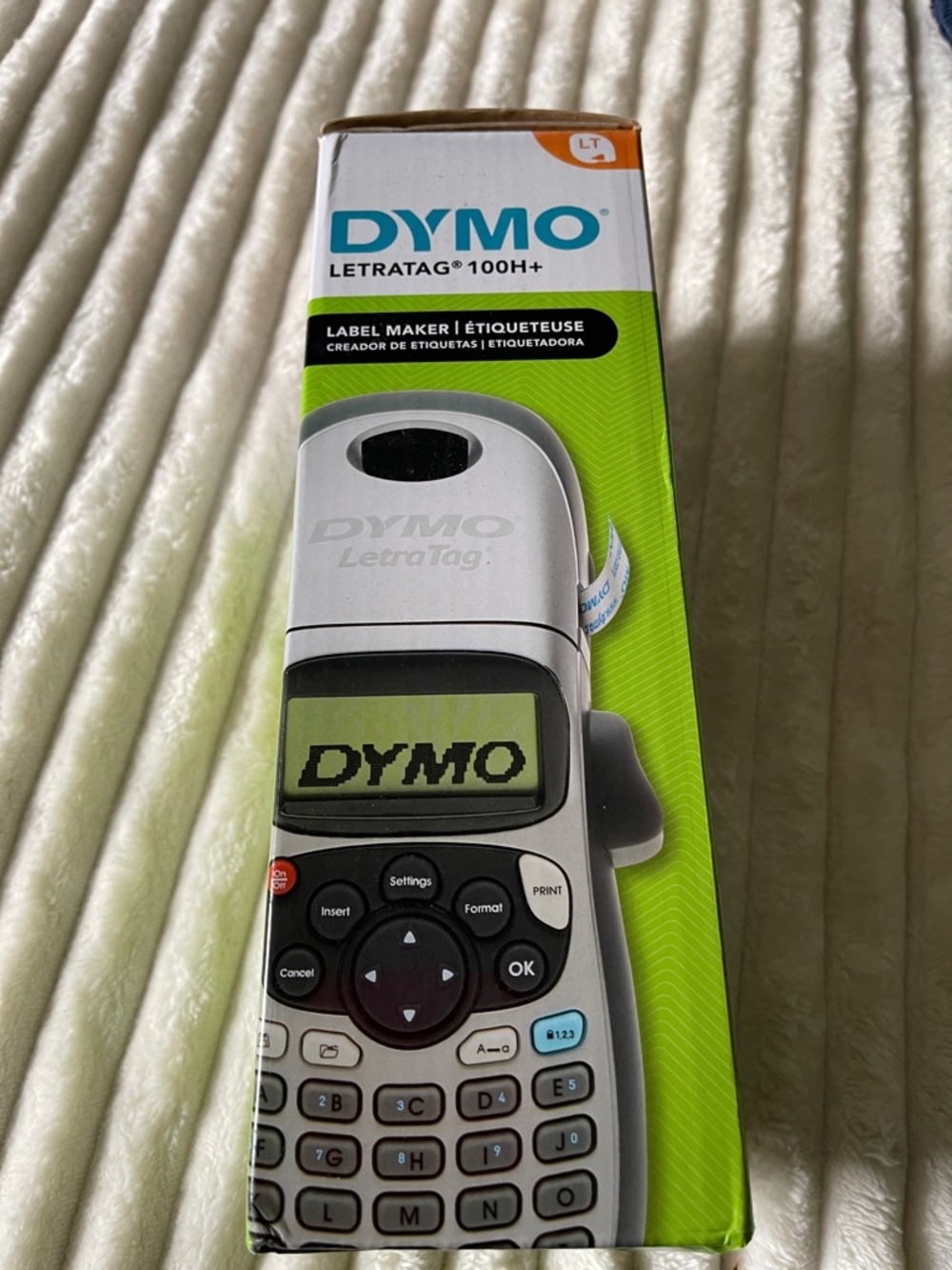Dymo LetraTag 100H Label Maker with Green Packaging - Picture 3 of 4